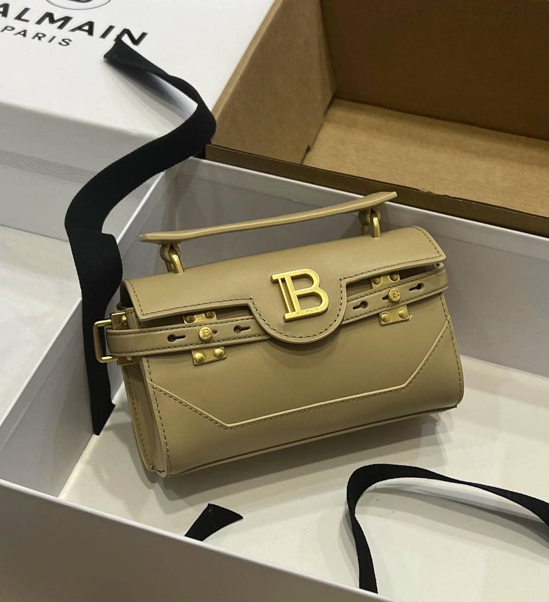 000105 Balmain Bag